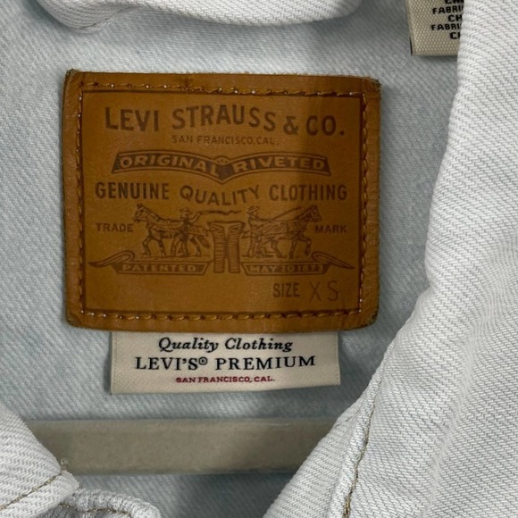 Levi’s XS Premium Slouch Pieced Trucker Jacket Light Wash 37782-0000 - Picture 5 of 9